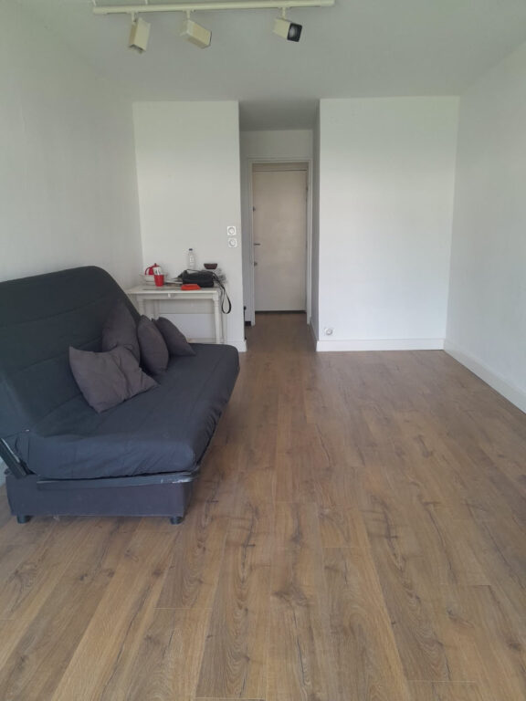 studio avec parking
