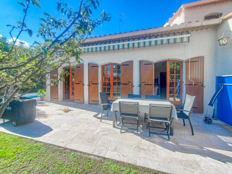 Jolie maison de 144m2 avec jardin et piscine