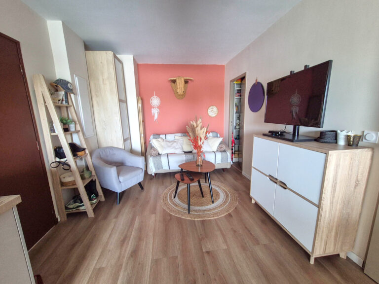 CARNON : T3 avec grande terrasse et garage