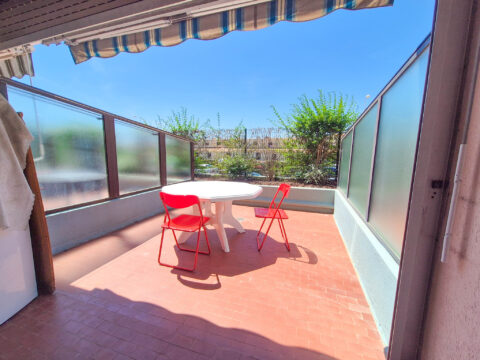 T2 avec sa grande terrasse ensoleillée