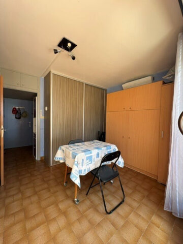 Studio avec parking